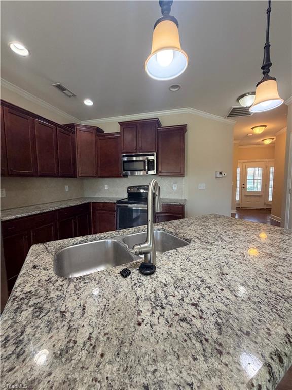4022 Canterwood Drive Property Photo 11