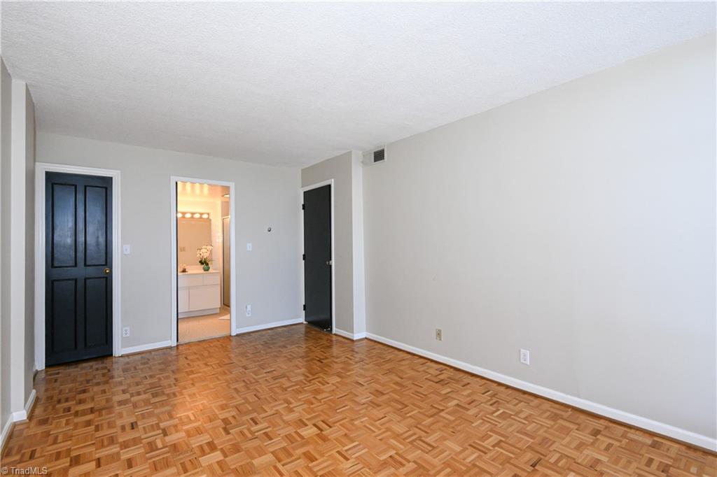 1101 N Elm Street # 903 Property Photo 25