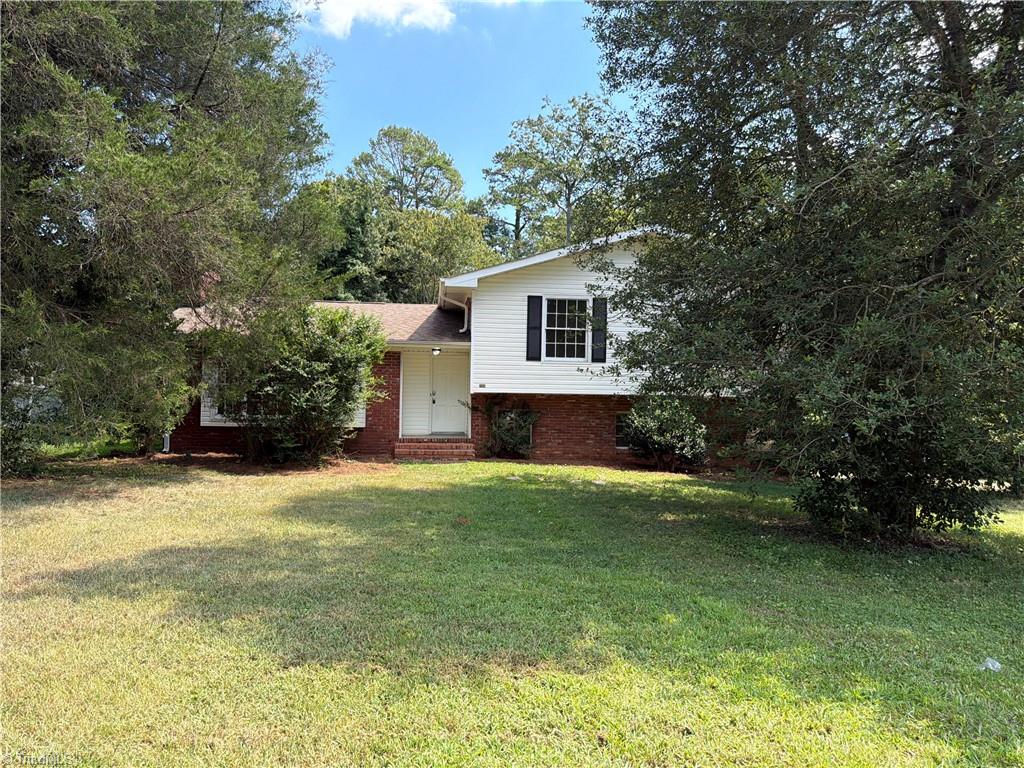 2618 Speas Road Property Photo 1