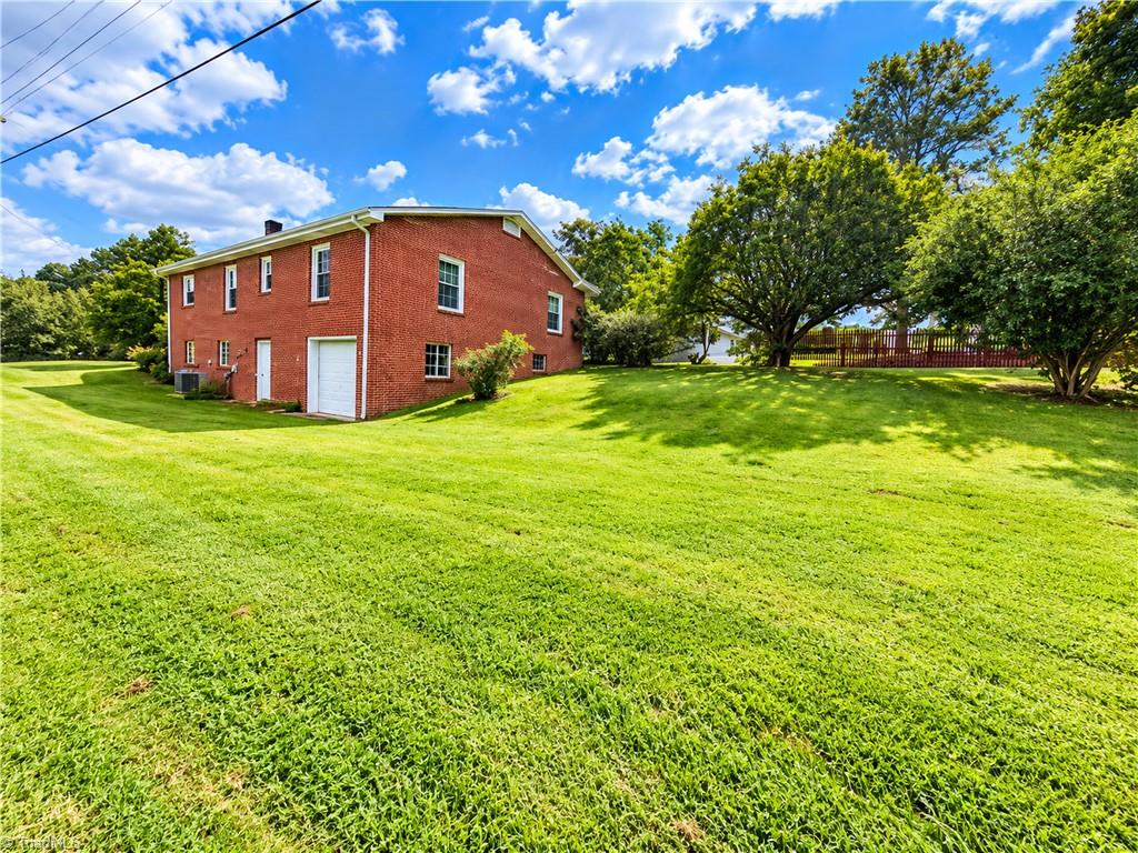 678 Dehart Community Ctr Road Property Photo 7