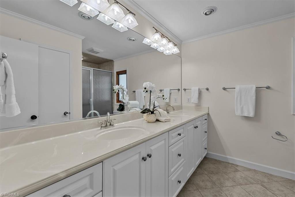 4020 Watauga Drive Property Photo 23