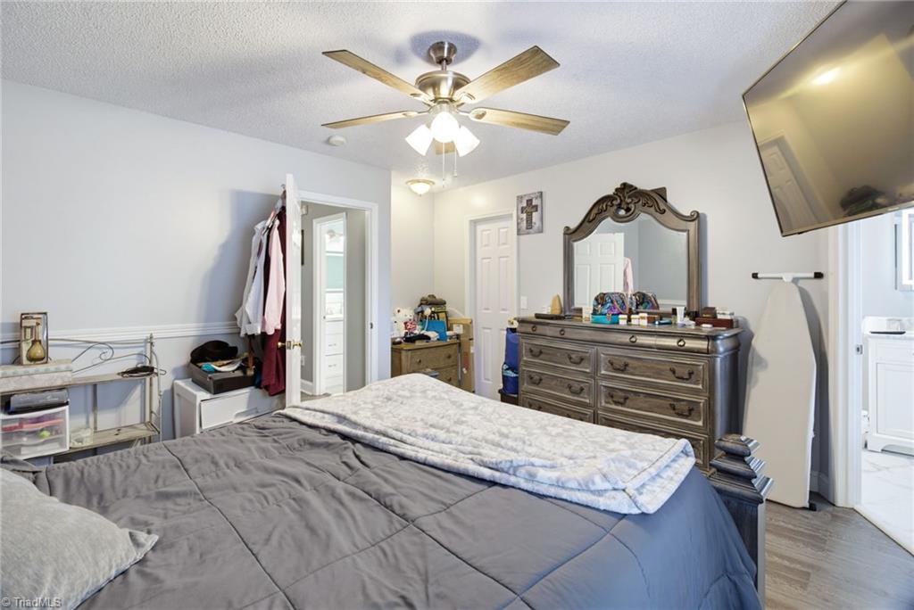 2922 Median Court Property Photo 17
