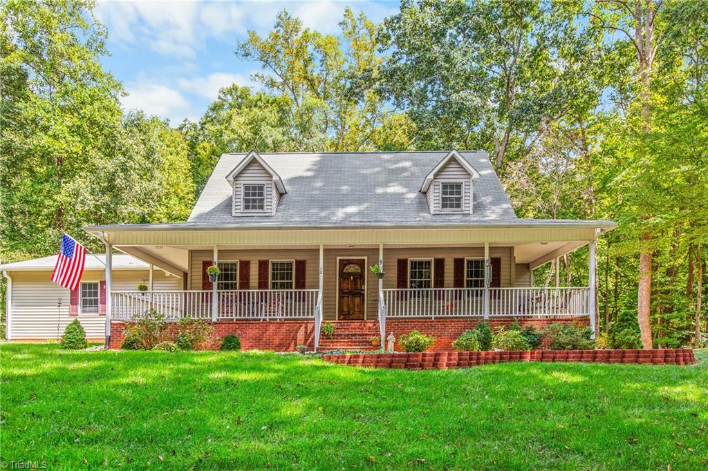 1709 Beechwood Road Property Photo 1