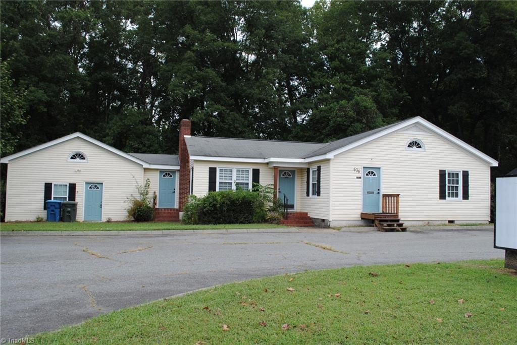 636 Statesville Boulevard Property Photo 1