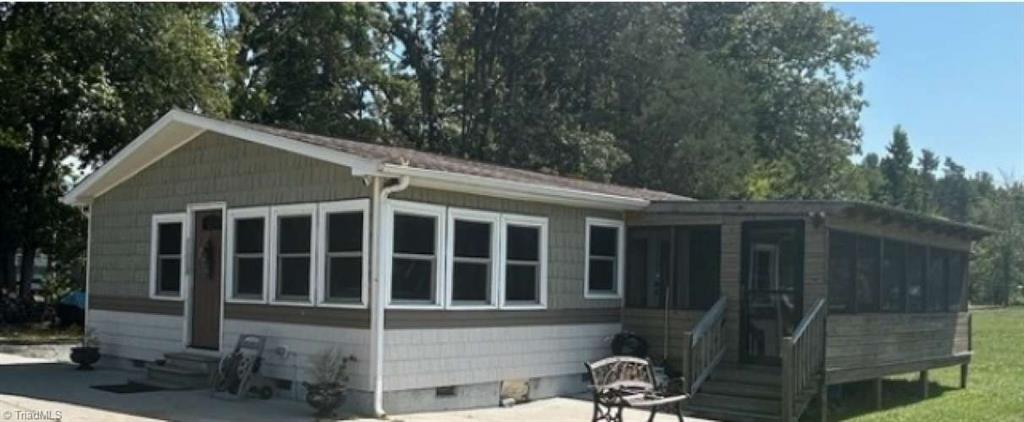 1120 Riverview Road Property Photo 1