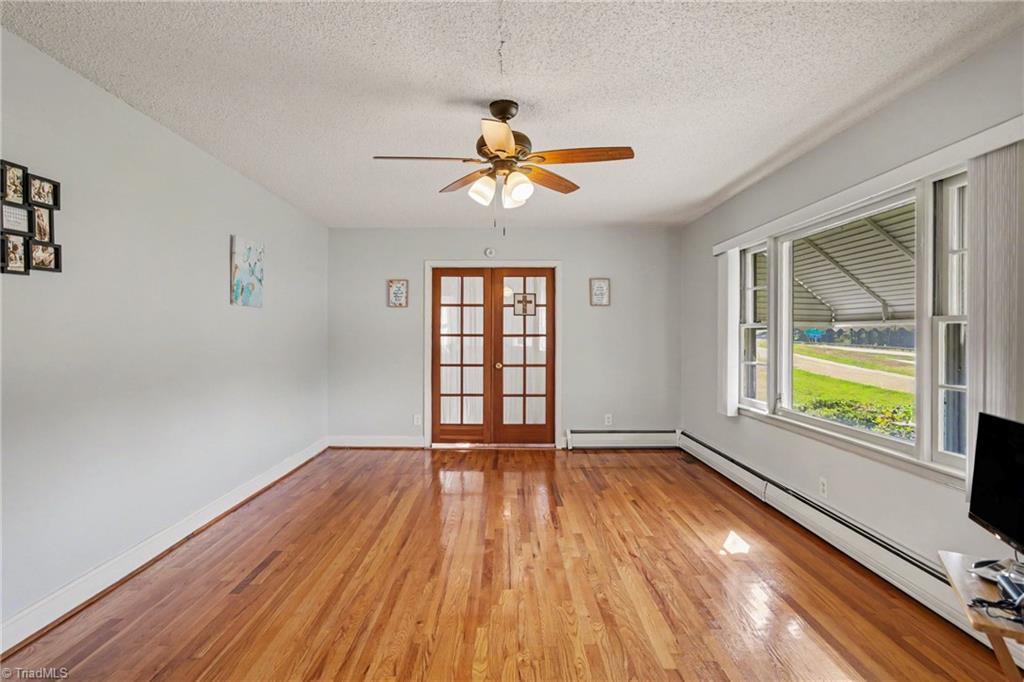 365 North Road Property Photo 4