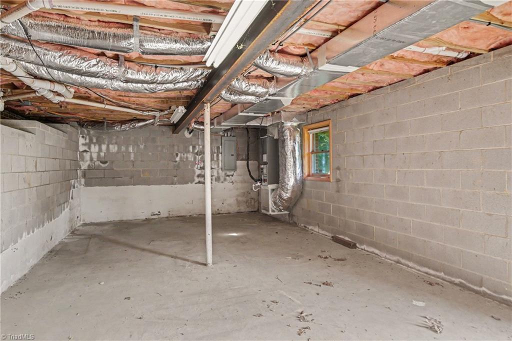 365 North Road Property Photo 30
