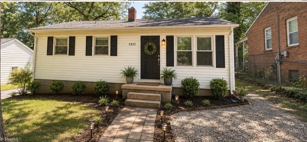 1111 Winslow Street Property Photo 1