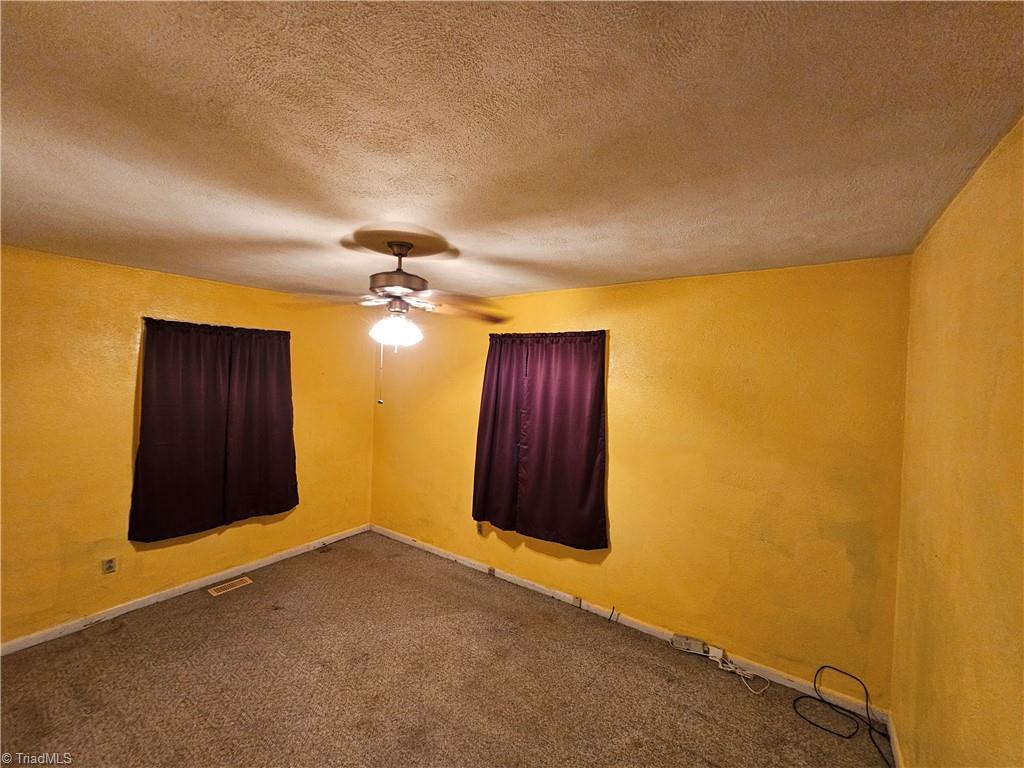 1111 Winslow Street Property Photo 10