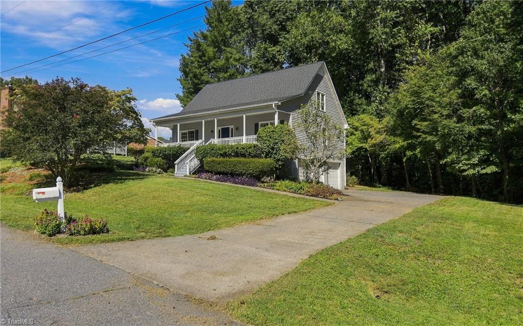 2370 Oakton Drive Property Photo 3