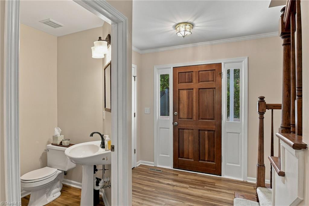 2370 Oakton Drive Property Photo 6