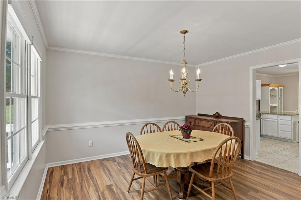 2370 Oakton Drive Property Photo 11