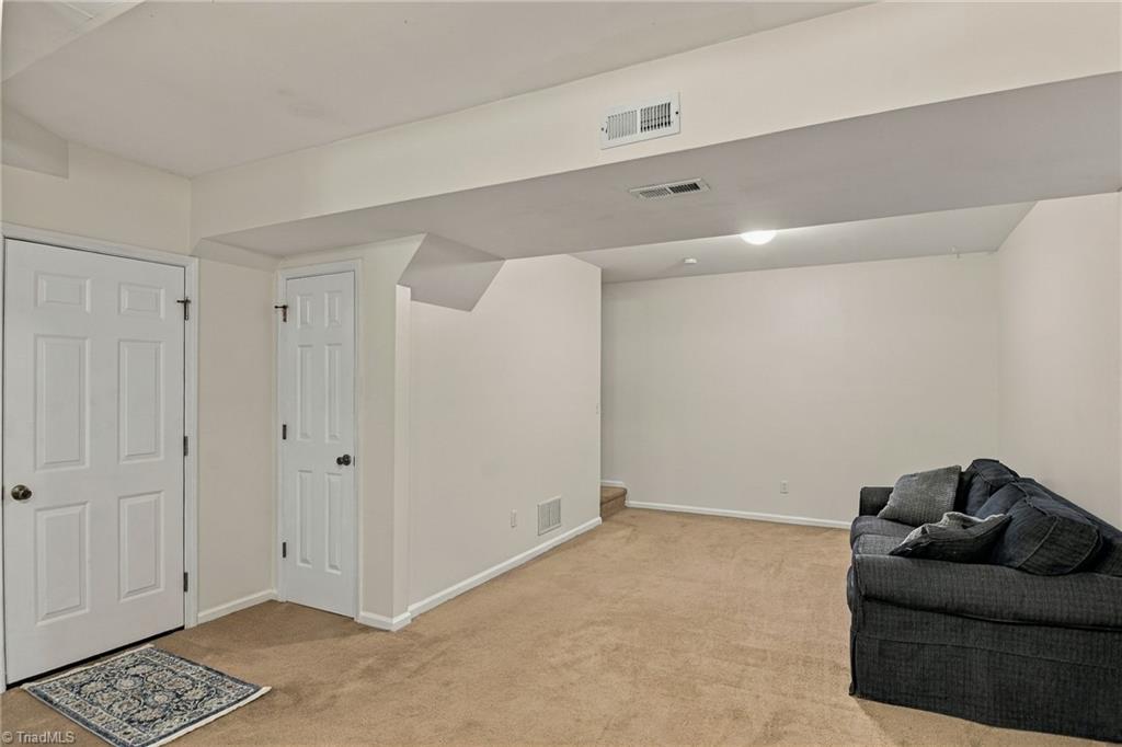 2370 Oakton Drive Property Photo 30