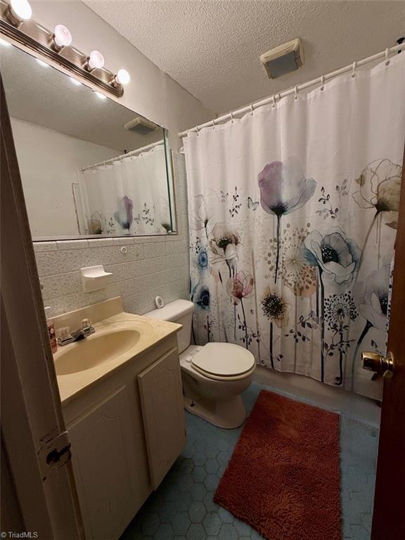 417 Boundary Street Property Photo 12