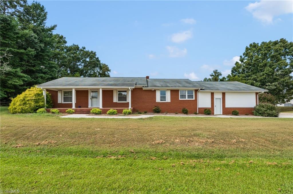 3827 Nc Highway 772 Property Photo 1