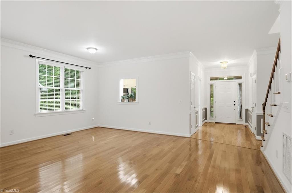 3896 Waterview Road Property Photo 9