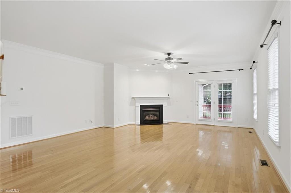 3896 Waterview Road Property Photo 11