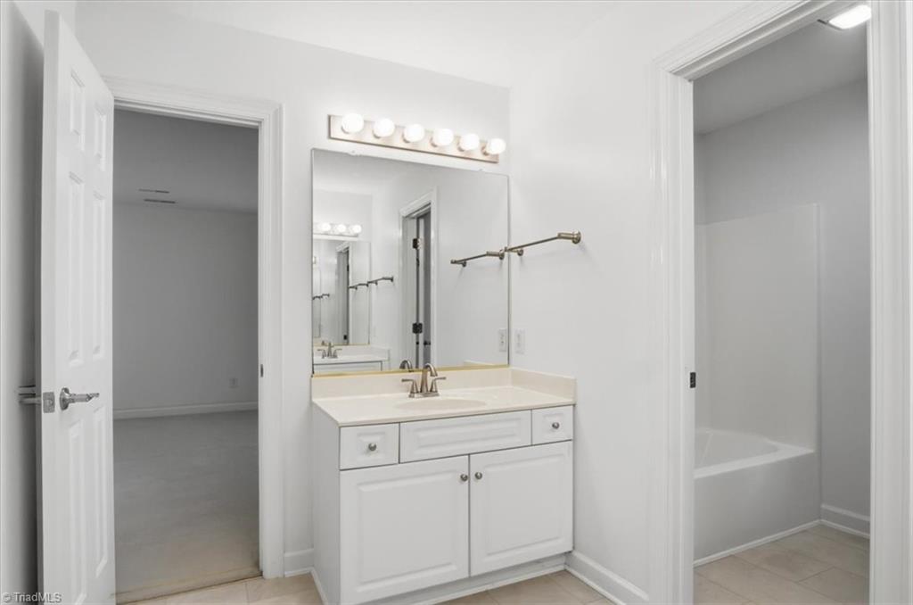 3896 Waterview Road Property Photo 32
