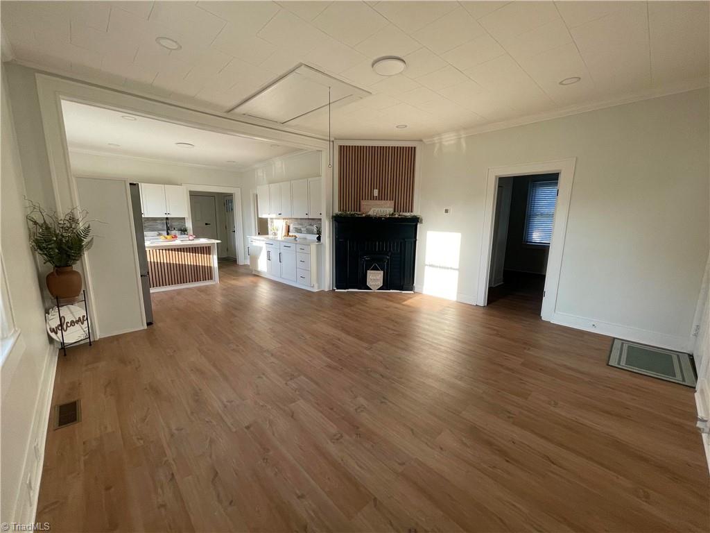 2183 Westfield Road Property Photo 6