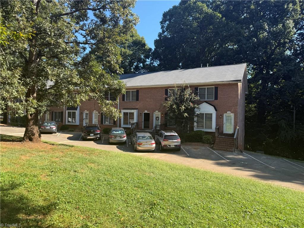 1437 King Charles Drive Property Photo 1