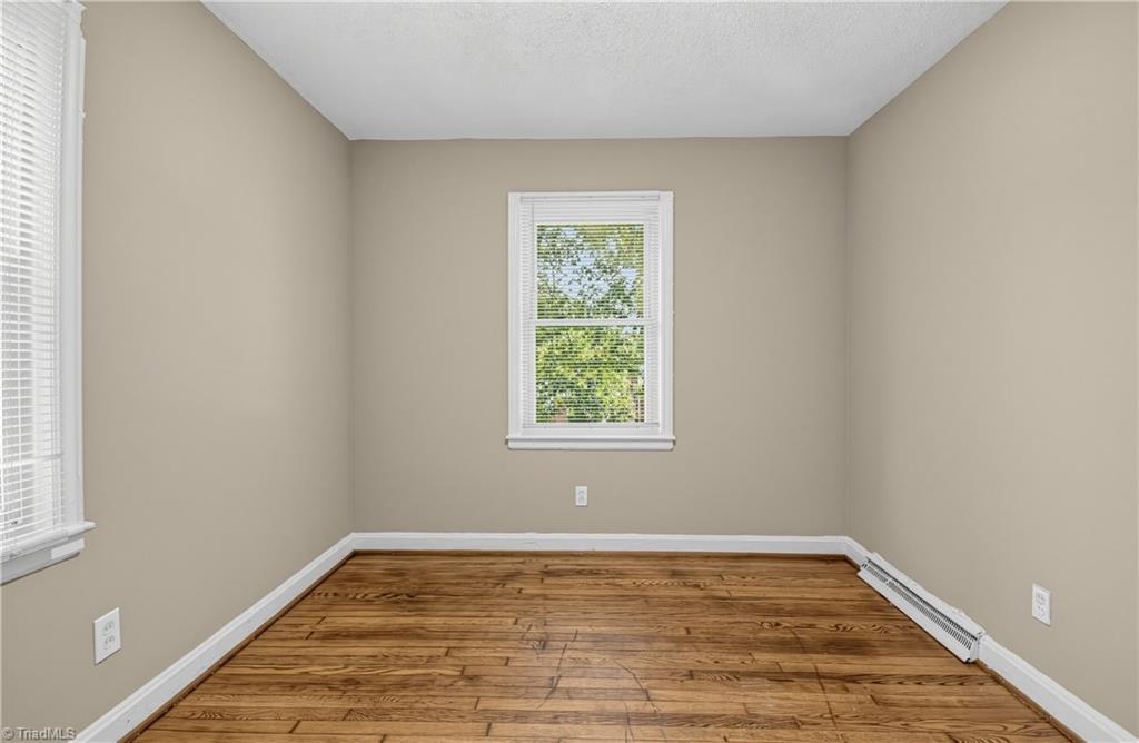 843 Willow Place Property Photo 6