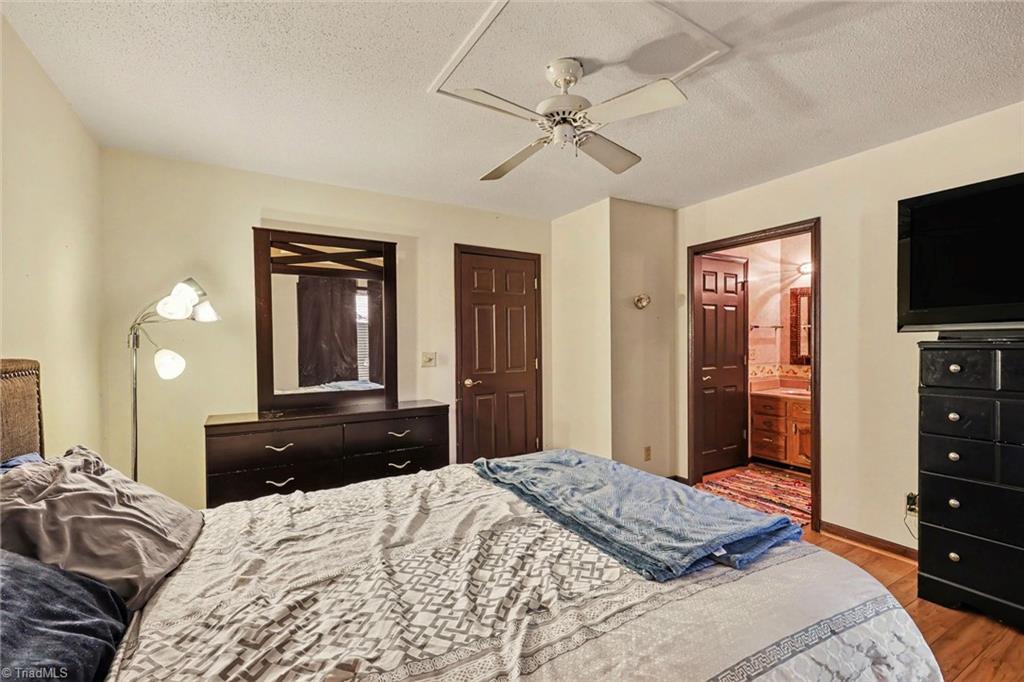 204 Ridgelea Court Property Photo 13