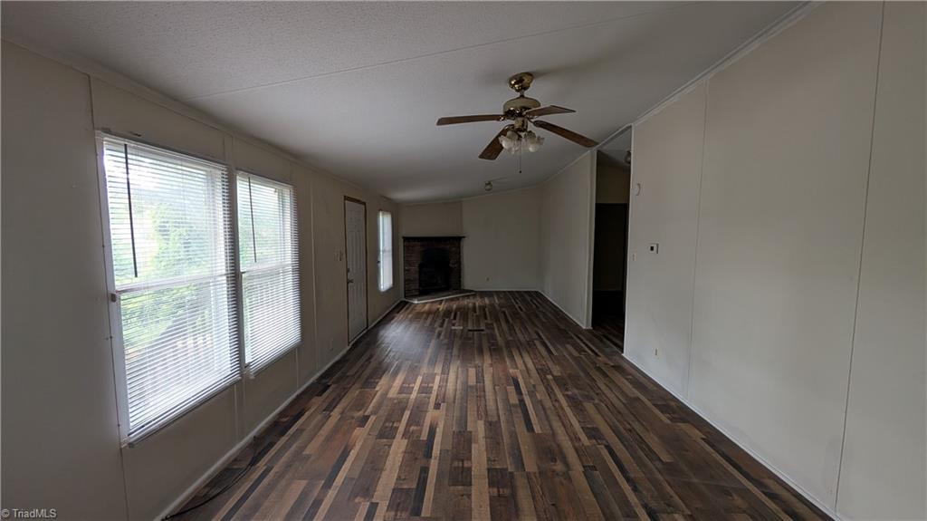 8007 Cain Wood Court Property Photo 4