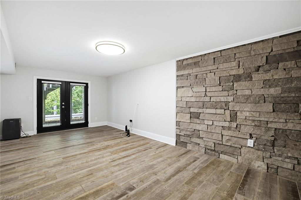 1008 Eastshore Circle Property Photo 24