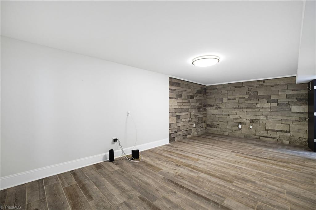 1008 Eastshore Circle Property Photo 27