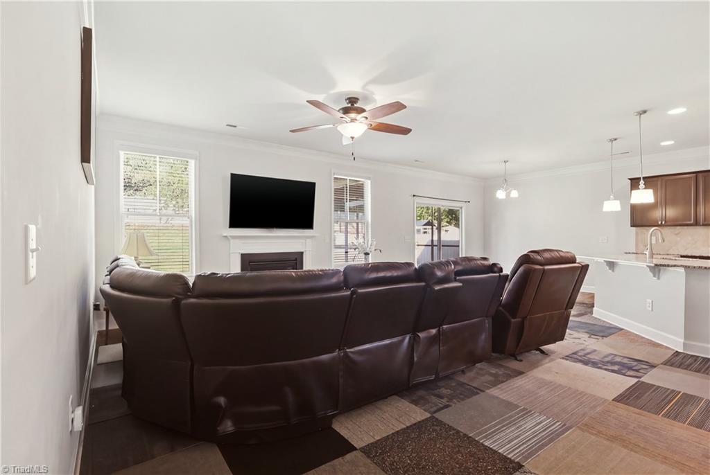 1435 Sawyer Avenue Property Photo 10