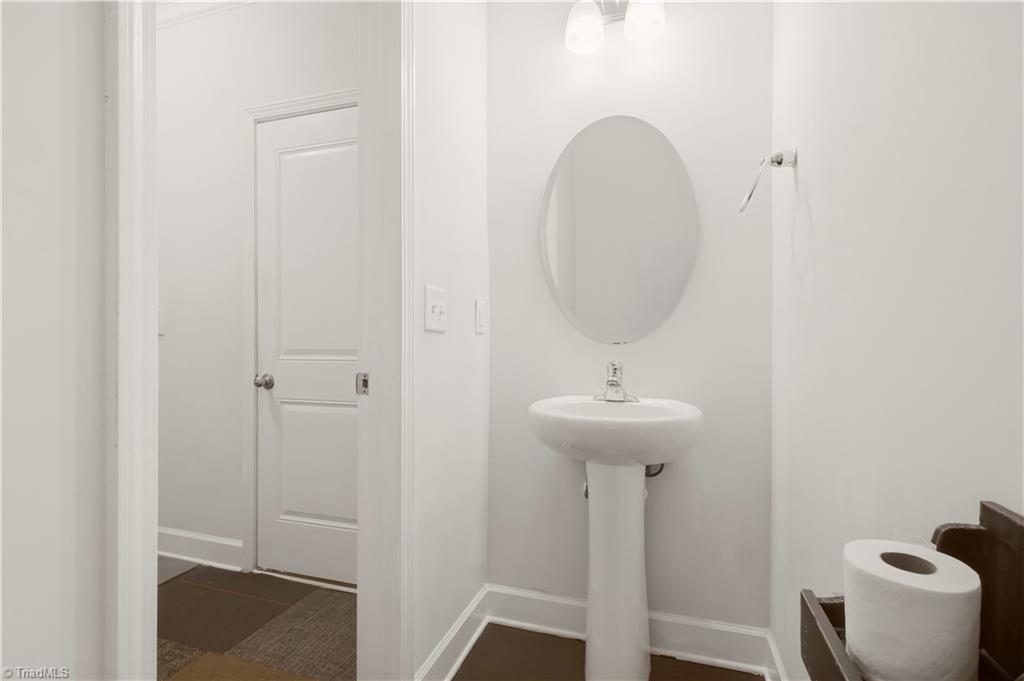 1435 Sawyer Avenue Property Photo 18