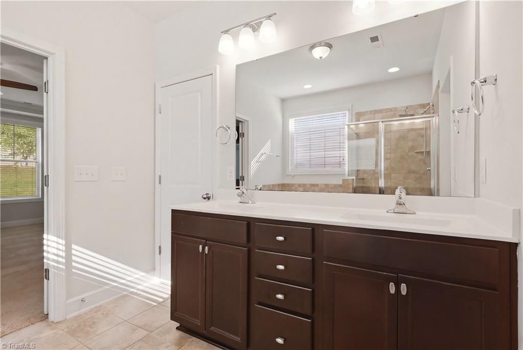 1435 Sawyer Avenue Property Photo 24