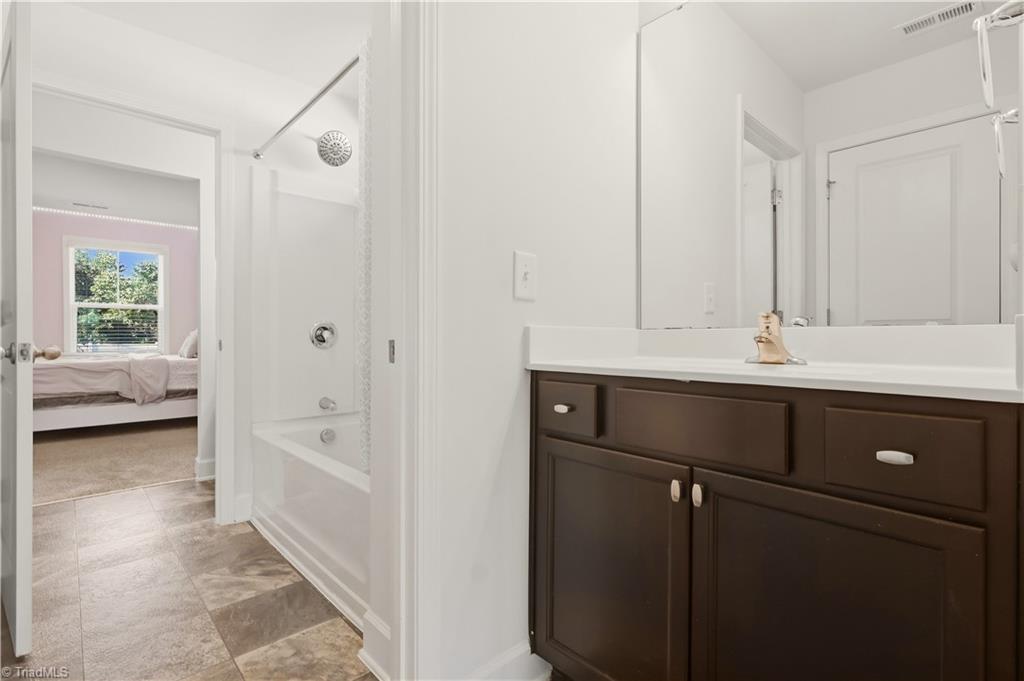1435 Sawyer Avenue Property Photo 32