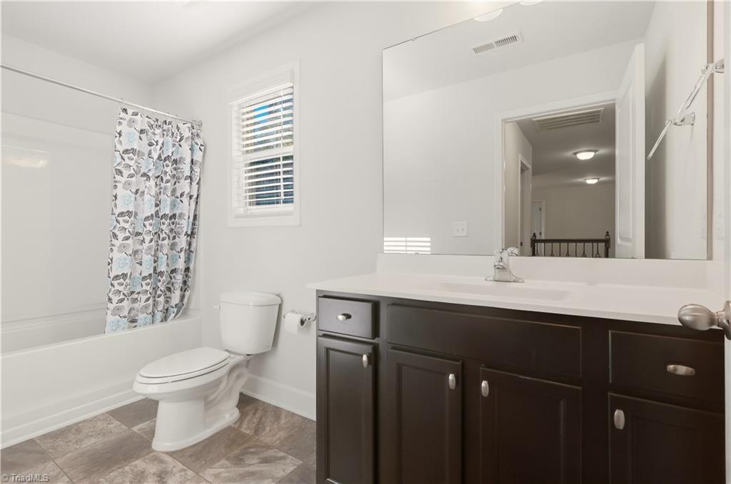 1435 Sawyer Avenue Property Photo 38