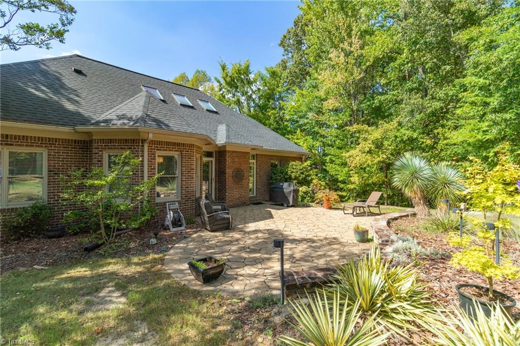 2704 Currieton Court Property Photo 37