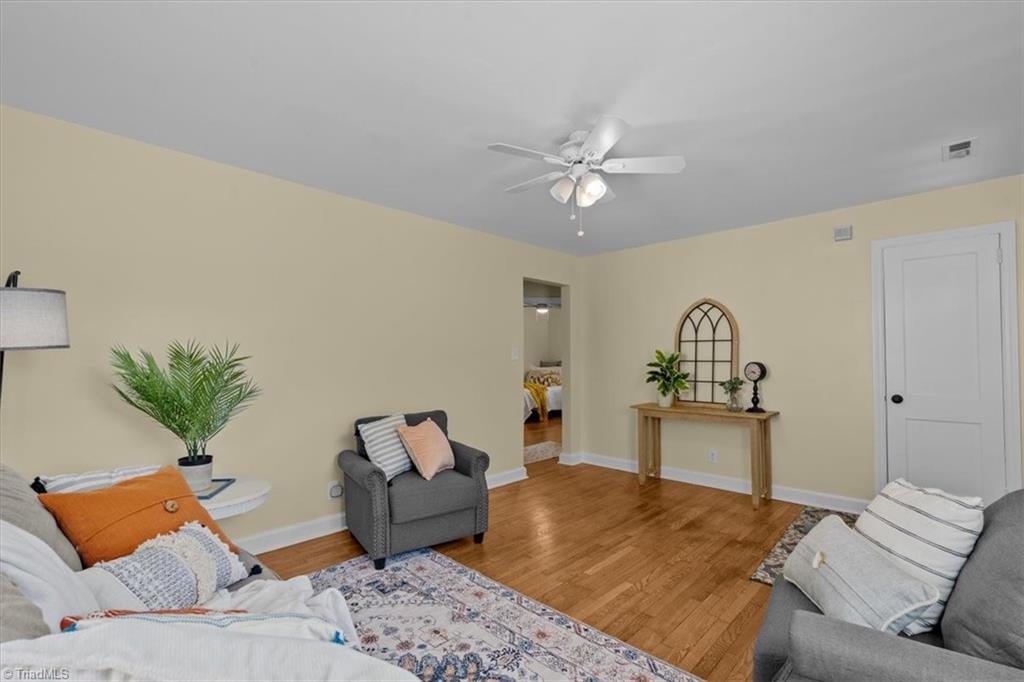 719 Holden Road Property Photo 3