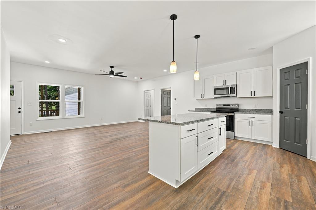104 Oakwood Trail Road Property Photo 19