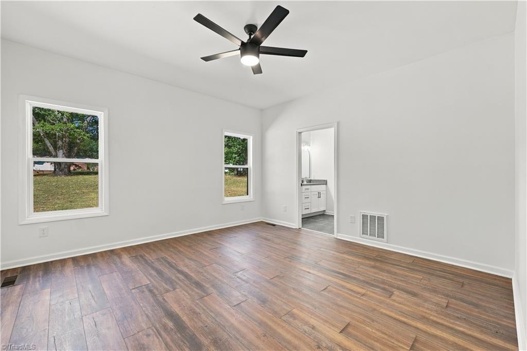 104 Oakwood Trail Road Property Photo 22