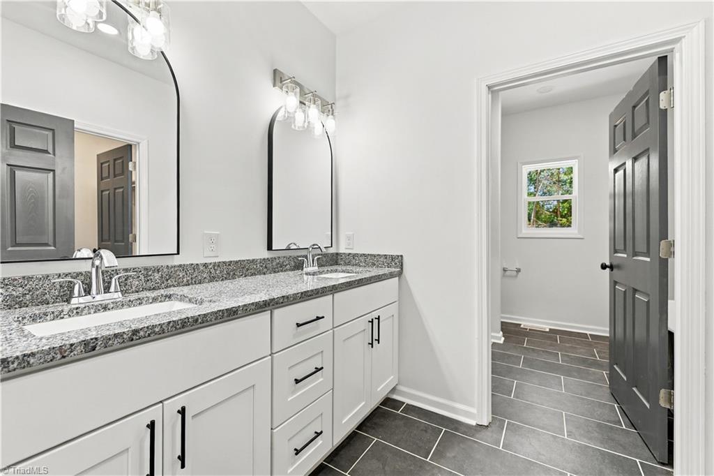 104 Oakwood Trail Road Property Photo 24