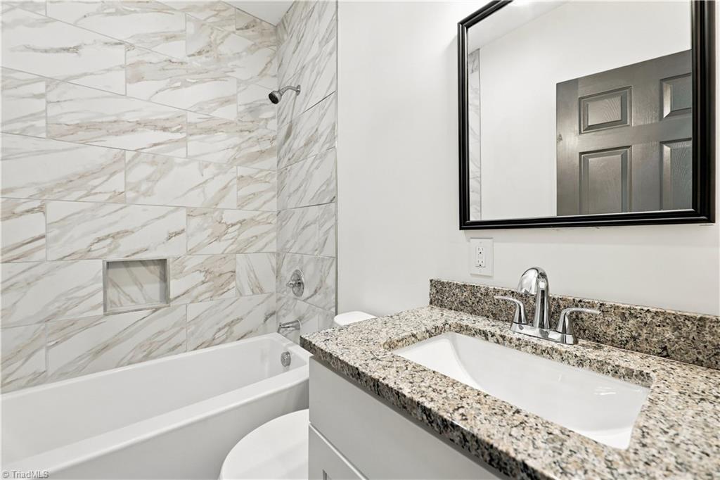 104 Oakwood Trail Road Property Photo 28