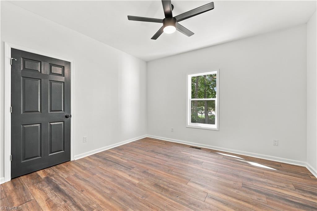 104 Oakwood Trail Road Property Photo 29