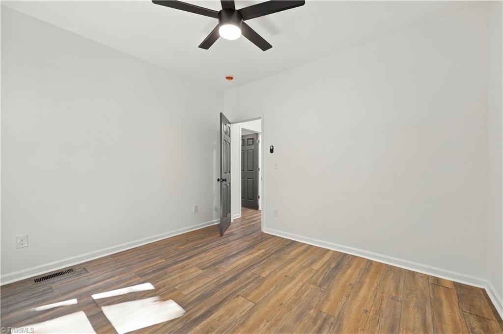 104 Oakwood Trail Road Property Photo 32