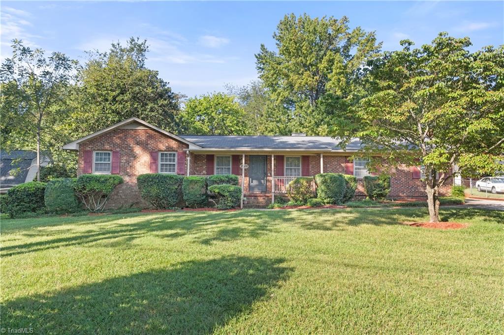 2909 Marlborough Road Property Photo 1