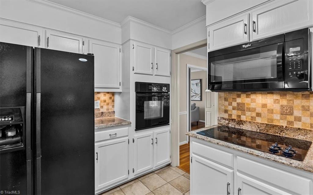 3708 Rhynewood Drive Property Photo 11