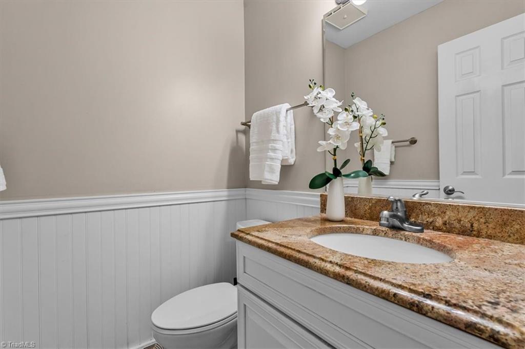 3708 Rhynewood Drive Property Photo 18