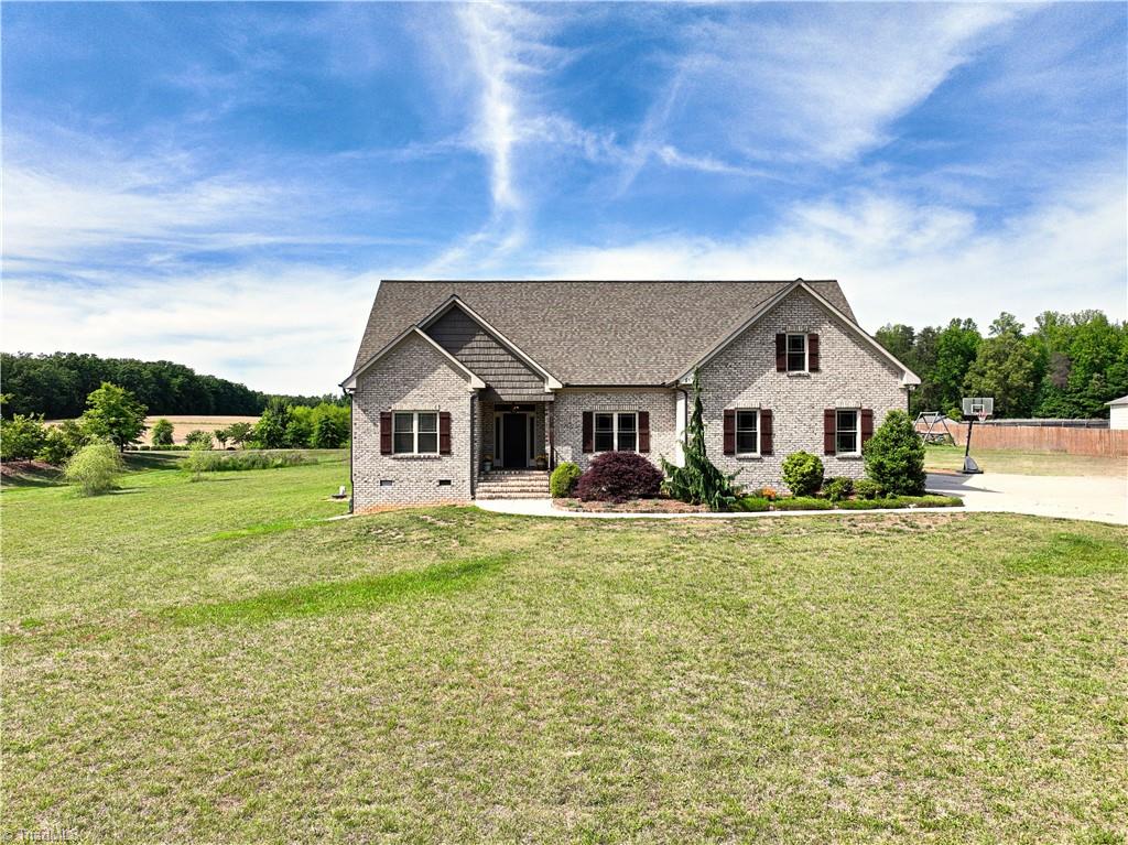 8128 Belews Creek Road Property Photo 1