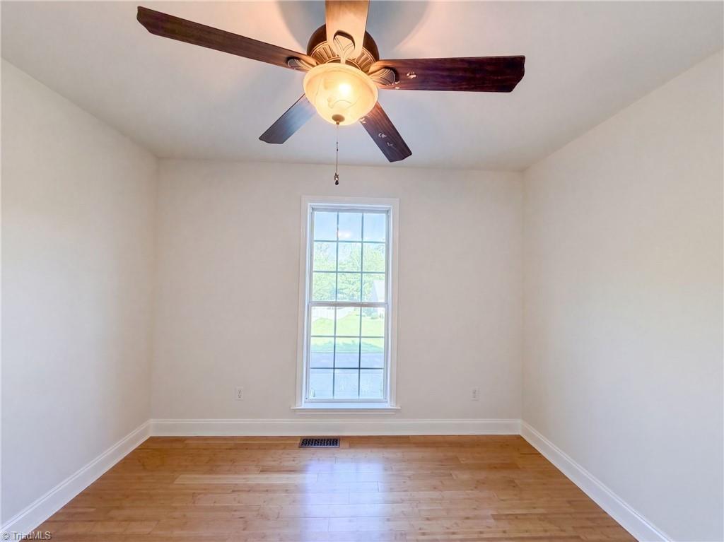 124 Manor Ridge Way Property Photo 13