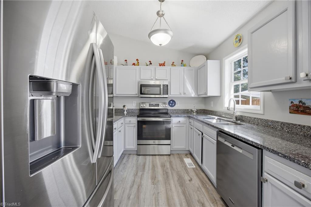 130 Garden Street Property Photo 17