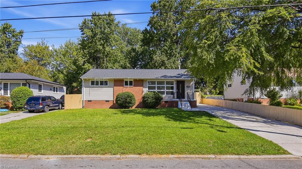 1602 Crystal Lane Property Photo 2