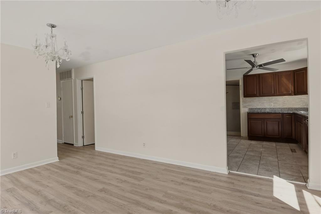 1602 Crystal Lane Property Photo 7